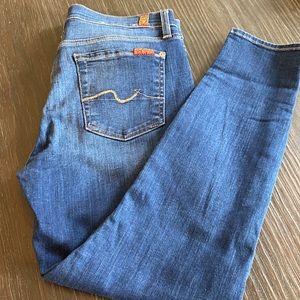 7 for all mankind the cropped skinny jeans in size 29. EUC.